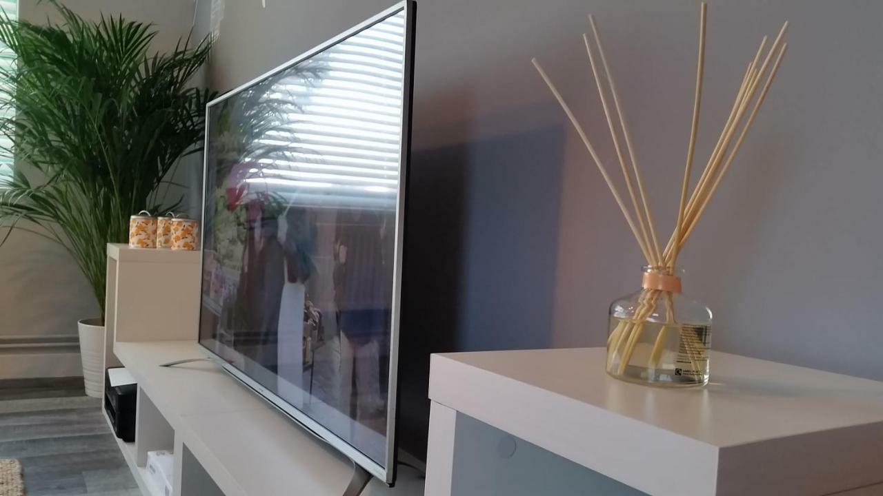 Апартаменти New Contemporary Flat Minutes From Airport & Nec Marston Green Екстер'єр фото